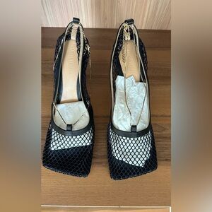 Bottega Veneta  Mesh Heels with Gold Accents